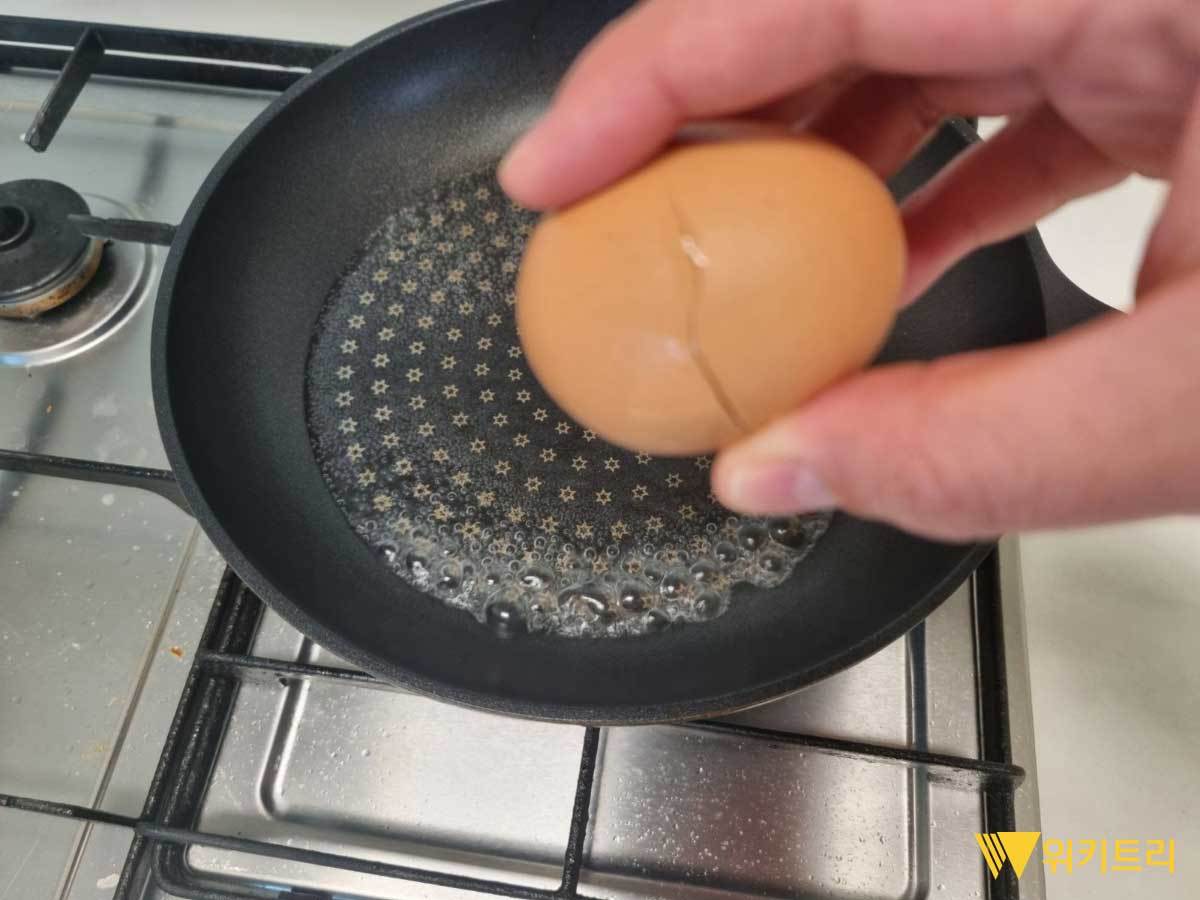 \"\"