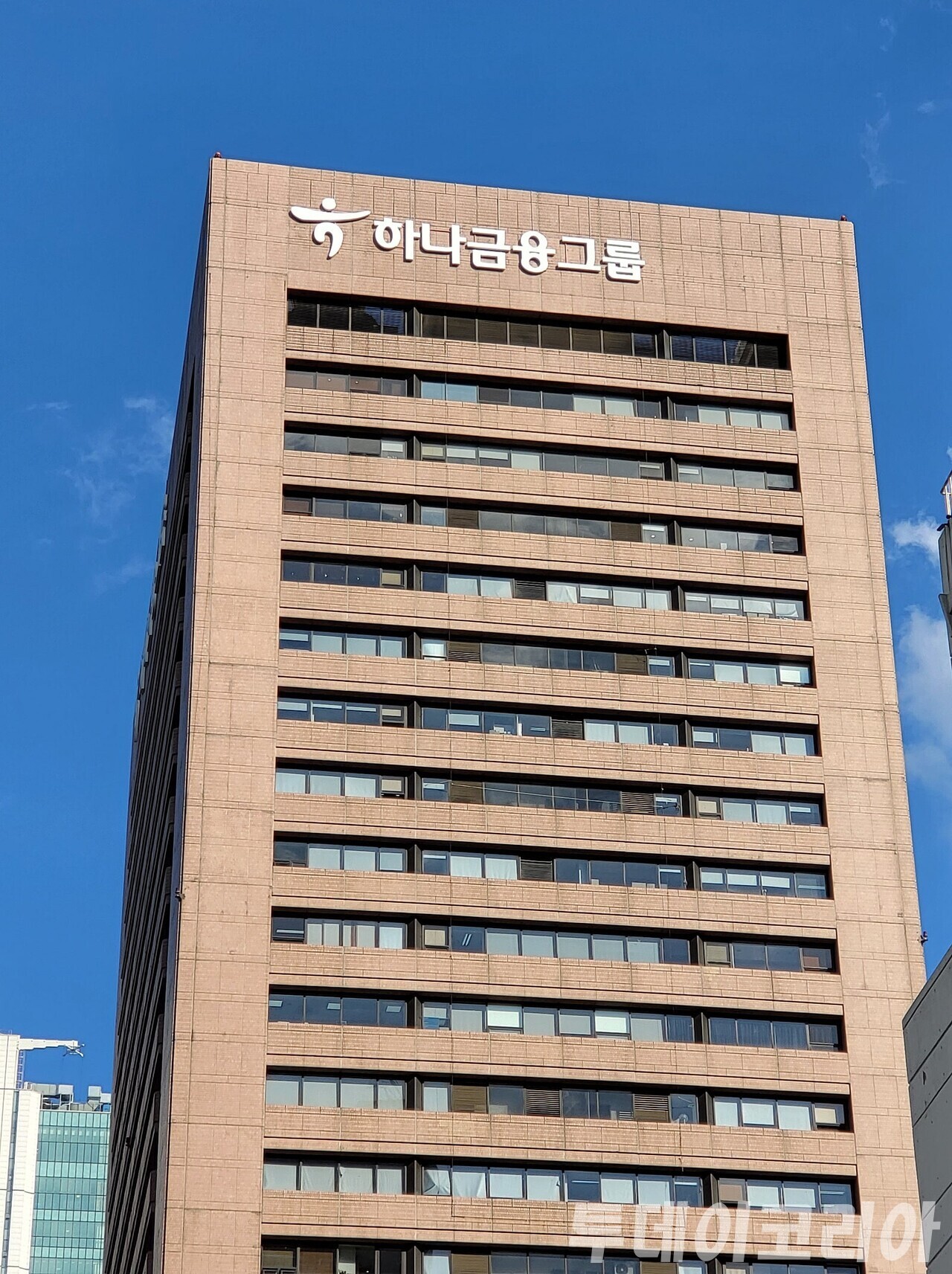 ▲ ハナ金融グループ社屋の全景。写真=トゥデイコ리아