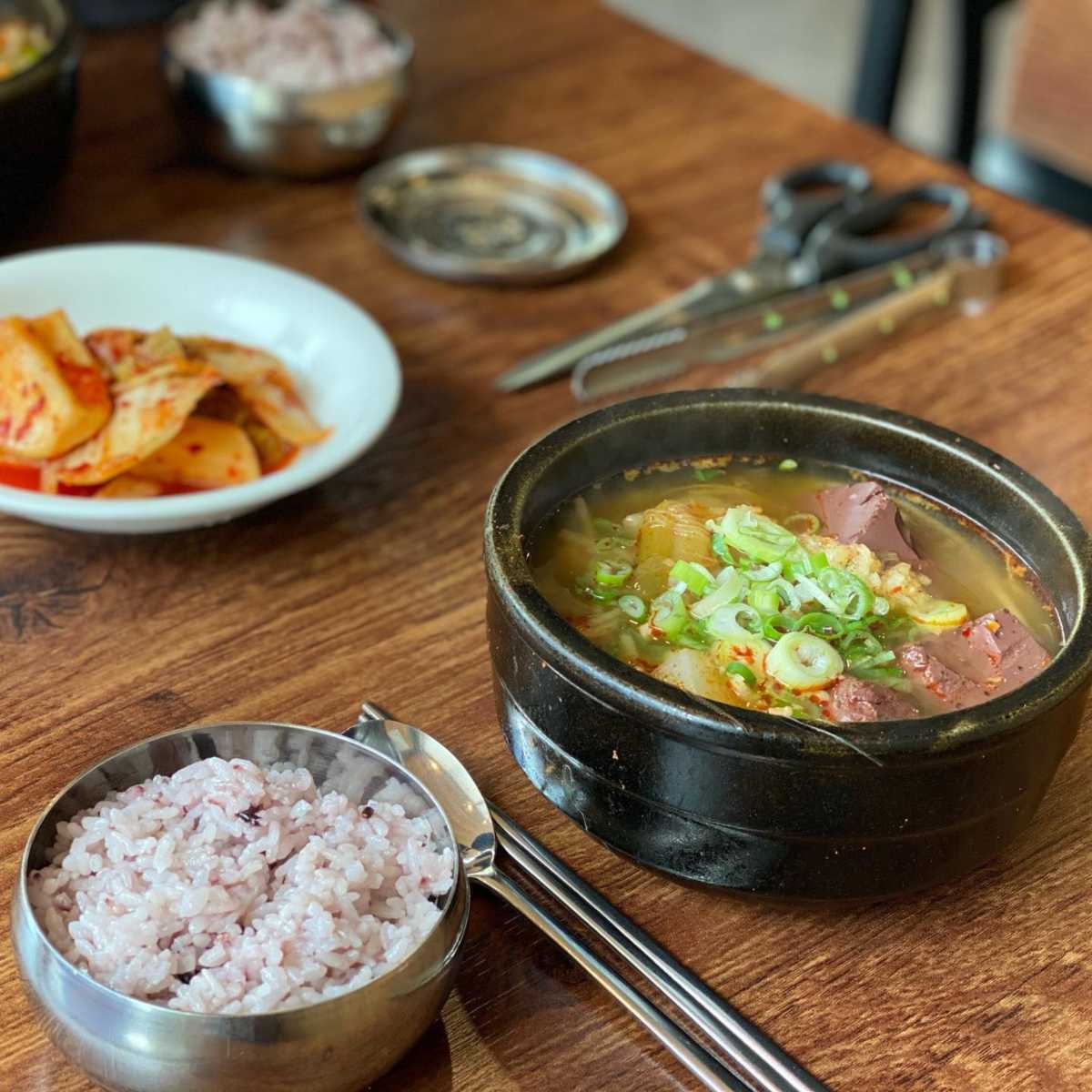 \"강남따로국밥の料理\"