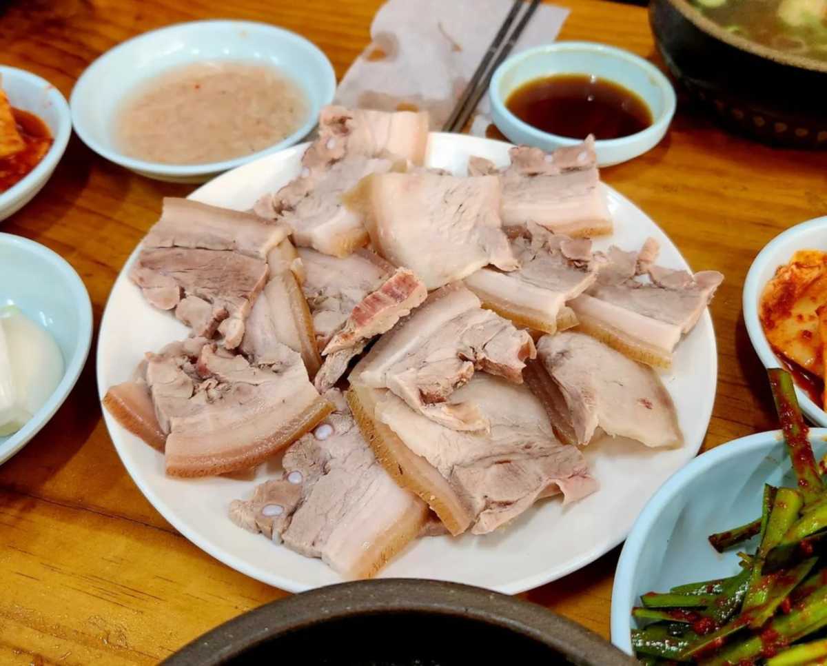 \"합천국밥집の料理\"
