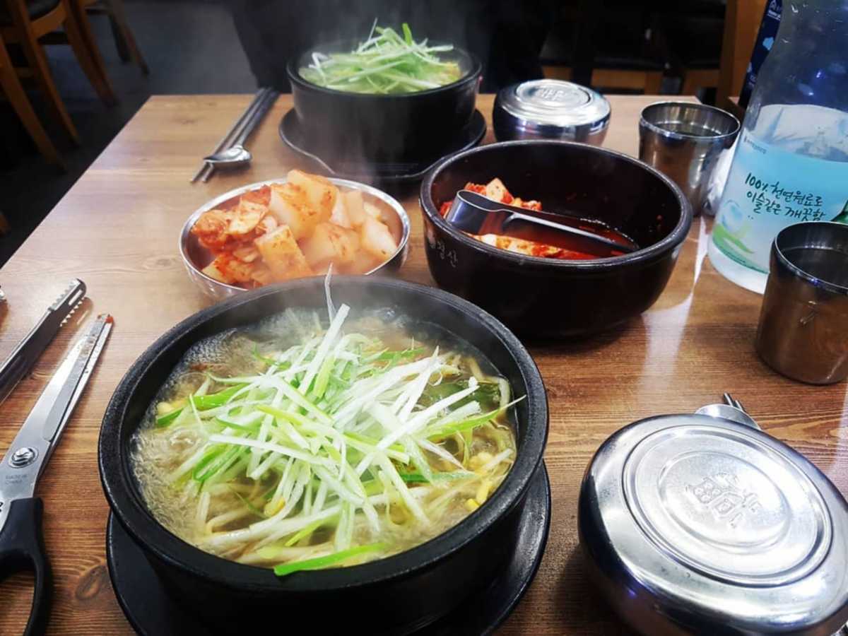 \"전계능소고기따로국밥の料理\"