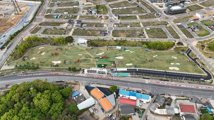 心学山パークゴルフ場の全景ⓒ