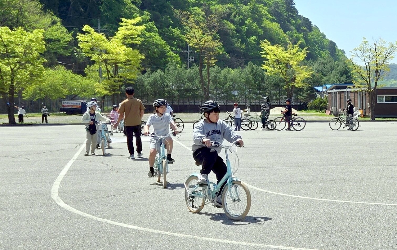 \"ファチョン児童自転車ライディングスクール
