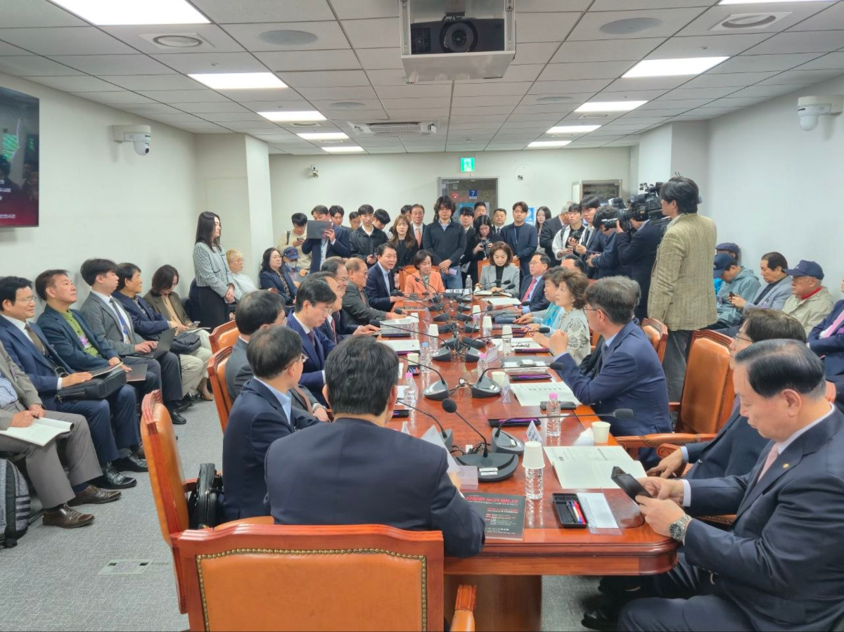 20日午前、ユン・サンヒョン国民の力議員、自由民主研究院、朝鮮半島人権と統一のための弁護士の会主催で国会議員会館第10会議室で開かれた同セミナーの様子。自由民主研究院提供