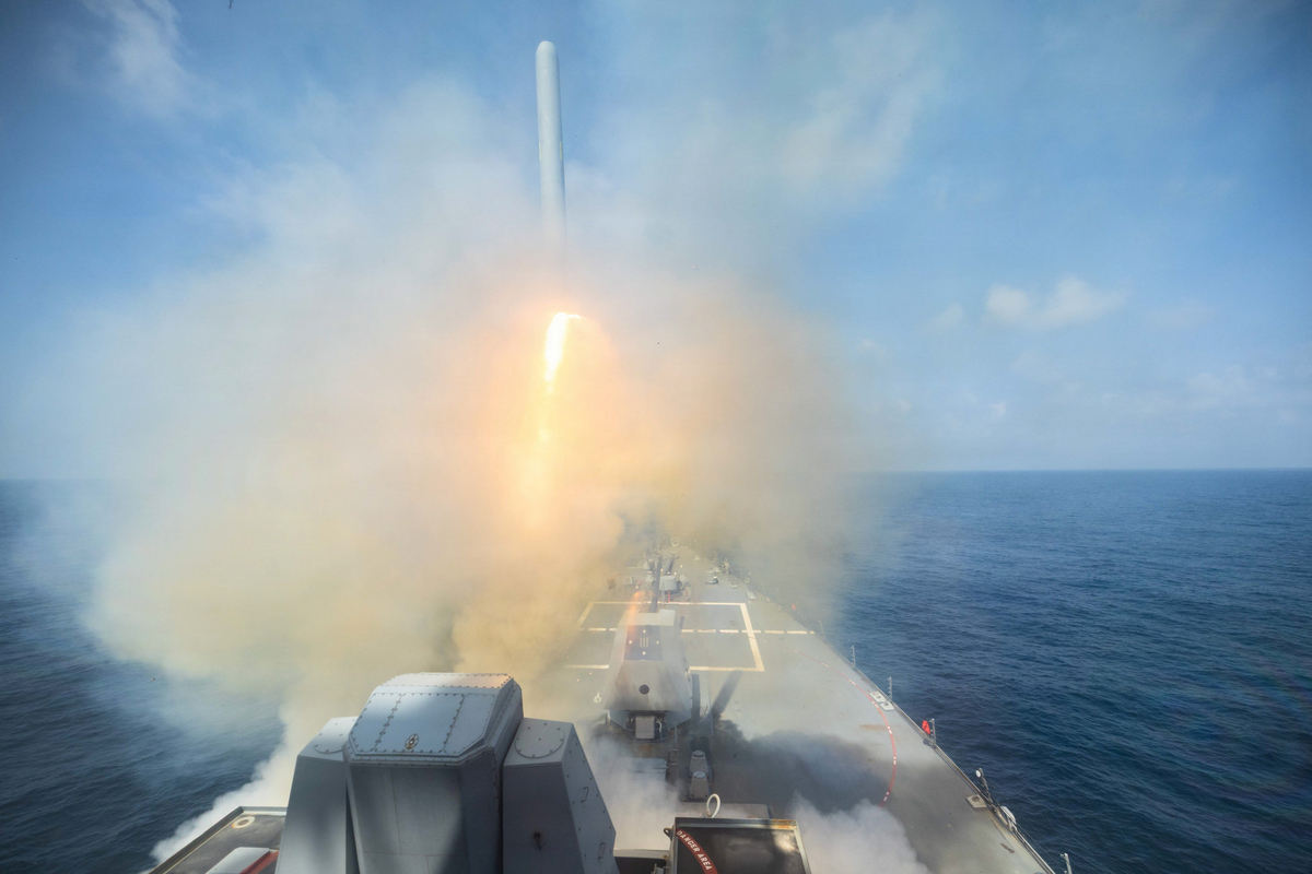 \"米軍トマホーク枯渇の危機…戦争2週間で核心兵器が数年分急速消耗