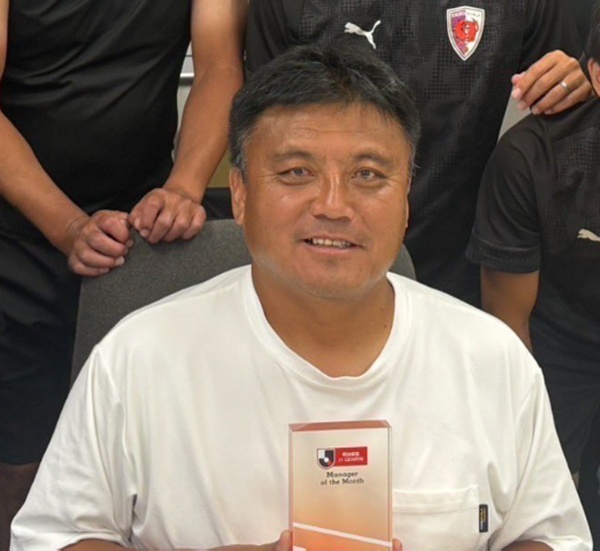 ▲ 2021年に京都サンガに就任したチョ・ギジェ監督は初年度から卓越した指導力を示した。チームを12年ぶりにJリーグ1へ昇格させ、5年目だった昨シーズンにはリーグ3位に入りクラブ史上最高成績を更新した。ⓒ 京都サンガSNS