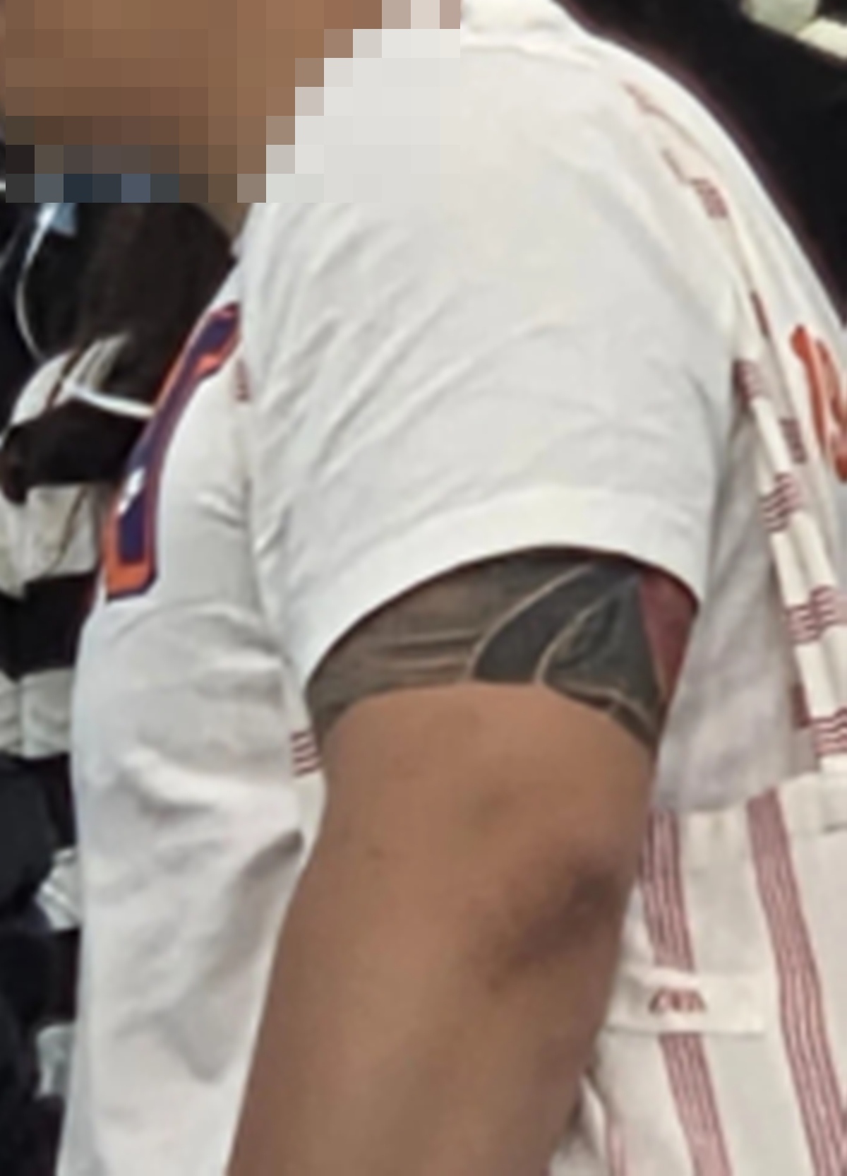 \"\"