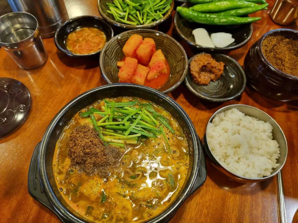 \"農民百岩スンデのスンデクッ写真\"