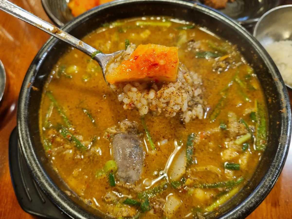 \"農民百岩スンデの料理写真\"