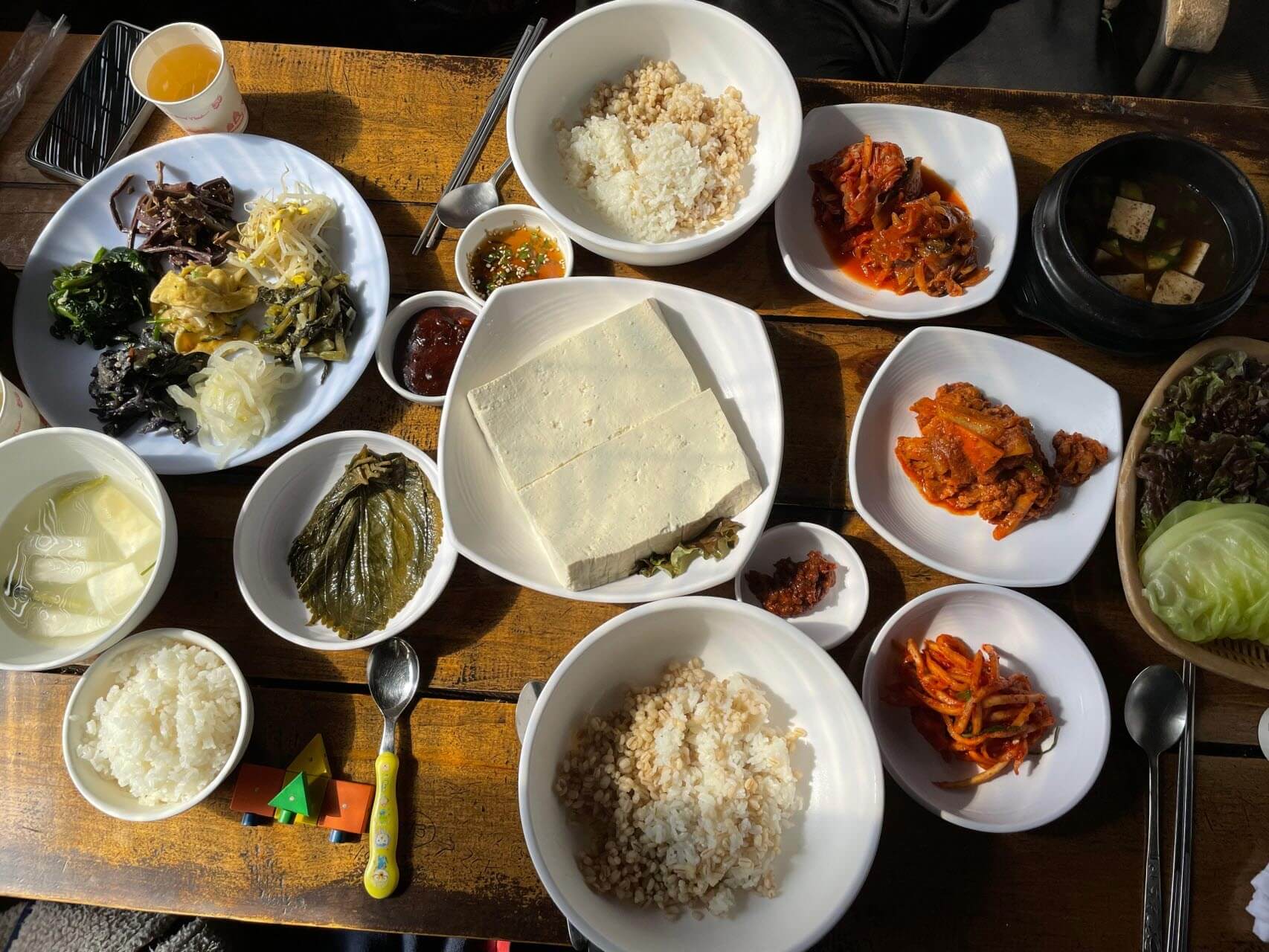 시골보리밥집の店内