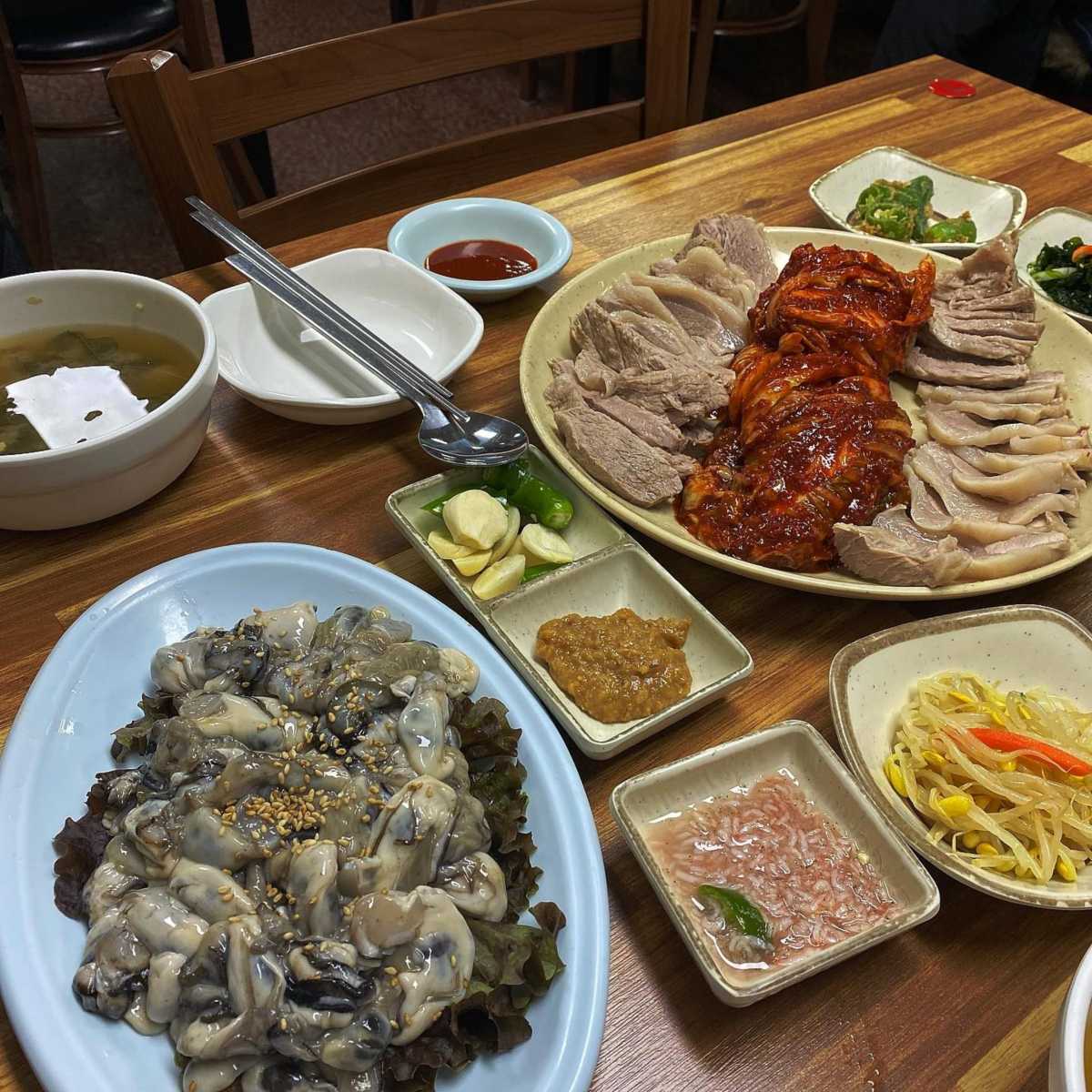 \"ジンソンボッサムの料理写真\"
