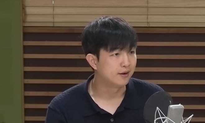 パク・テフン 進歩党 全国大学生委員会準備委員長。MBCラジオ『キム・ジョンベの視線集中』キャプチャー。