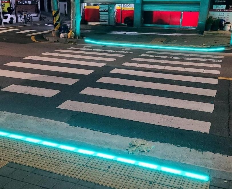LED