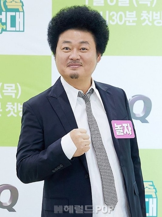 코미디언