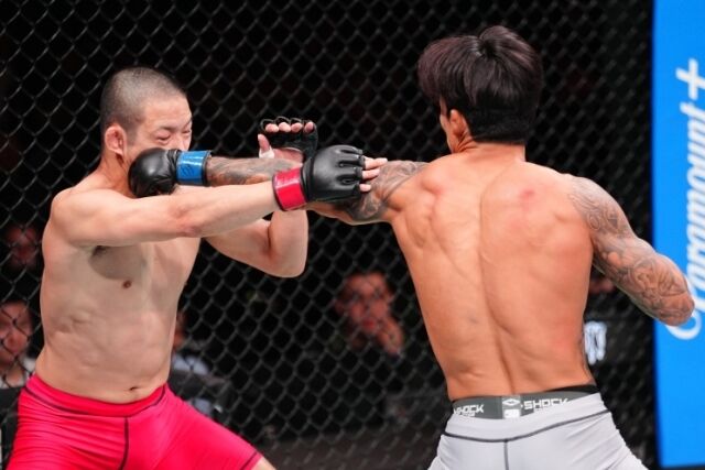 송영재(오른쪽)가
