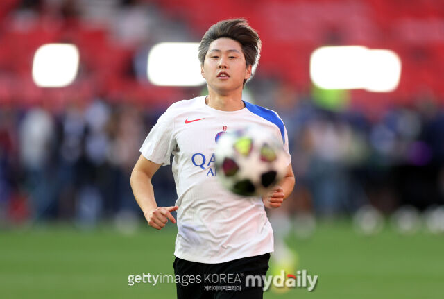PSGのイ・ガンインがアーセナルとの2025-26シーズンUEFAチャンピオンズリーグ決勝を前に、ハンガリー・ブダペストのプスカシュ・アレーナで行われたチーム練習に参加した。/ゲッティイメージコリア