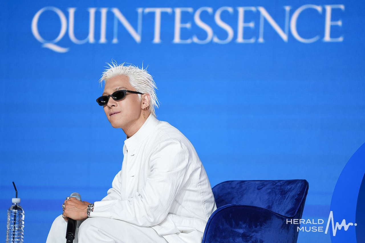 【ヘラルドミューズ＝ミン・ギョンビン記者】 歌手テヤンの正規4集アルバム『QUINTESSENCE』（クインテセンス）の試聴会が18日午後、ソウル麻浦区キューブコンベンションセンターで行われた。