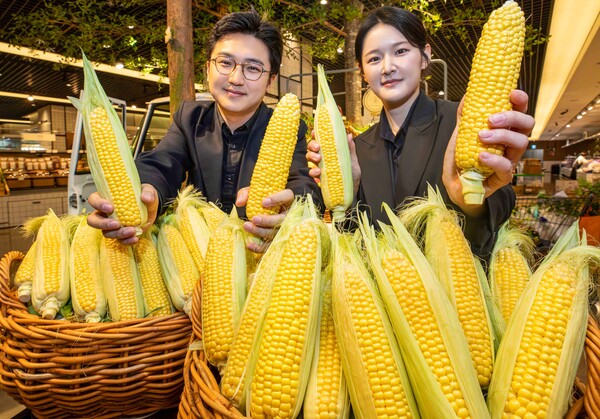 \"写真=現代百貨店\"