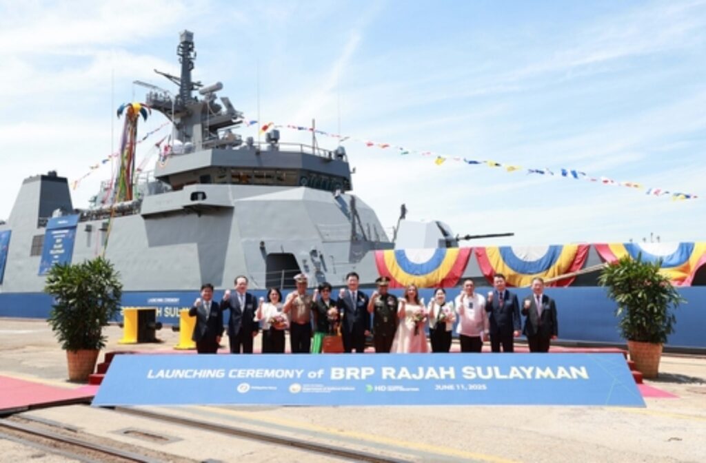 フィリピン遠洋警備艦「ラジャ・スライマン」の進水式
