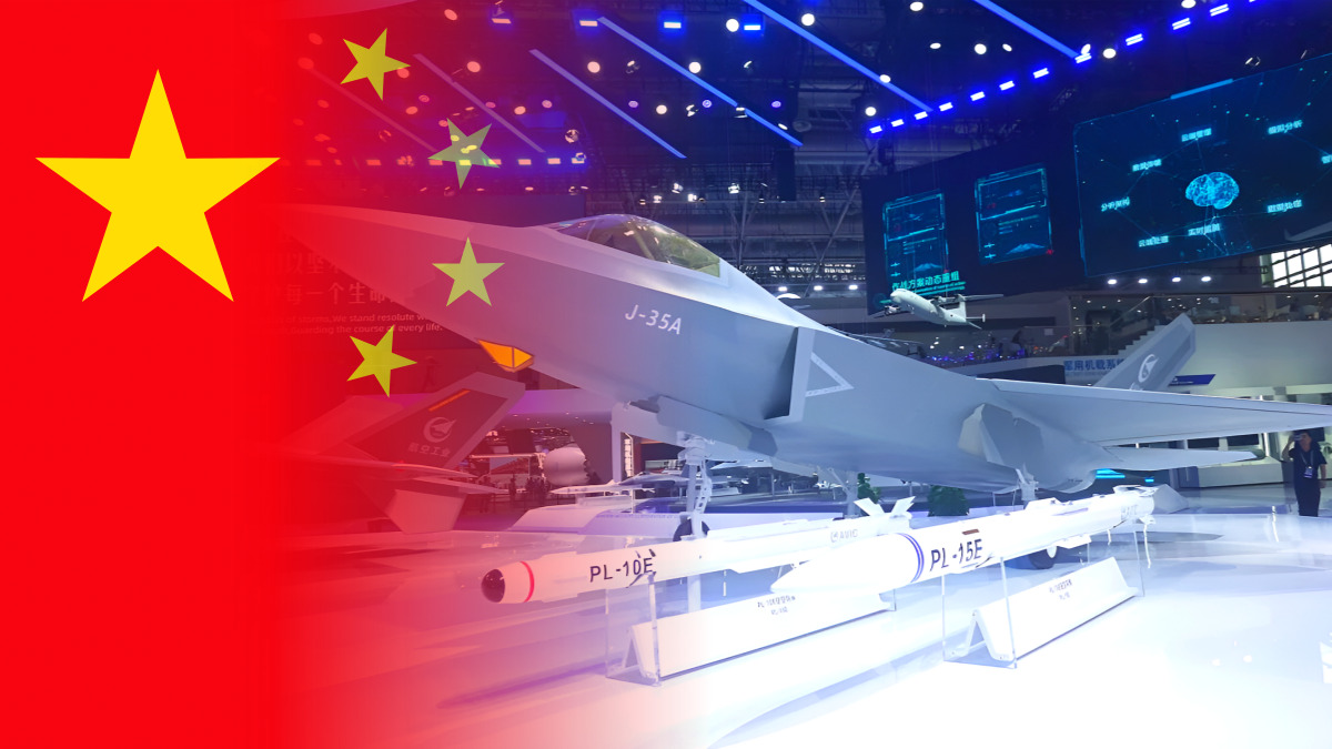 戦闘機