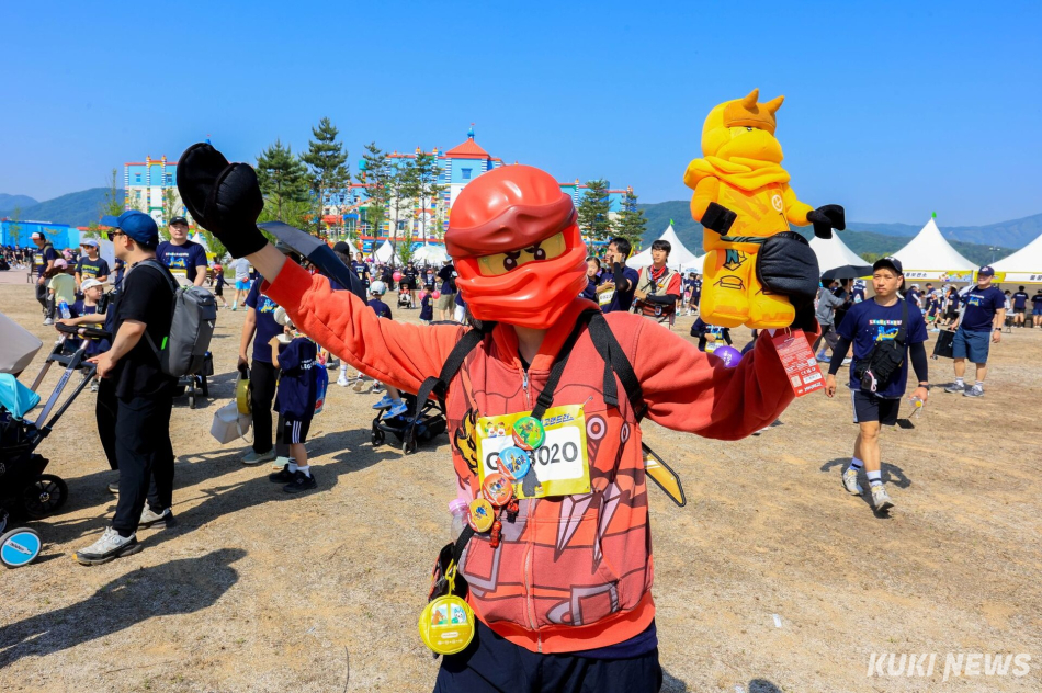 16日、「走って撮って想像しよう」をテーマに展開されたレゴランドランの現場。