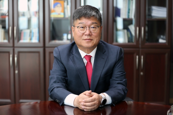 정한근