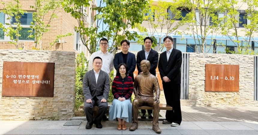 조만호(앞줄
