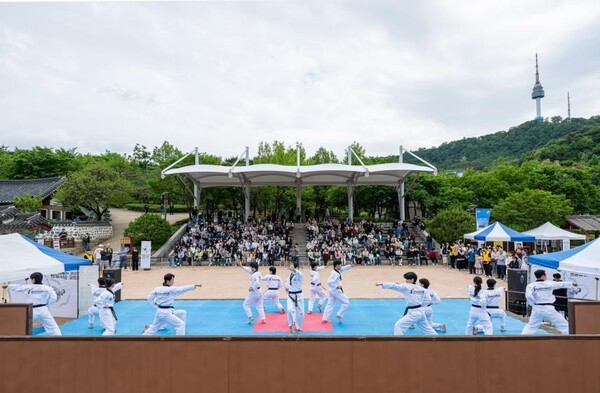 2025년