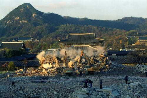 「屈辱の歴史を消そう」YSが推し進めた朝鮮総督府建物爆破過程 - ヘラルド経済