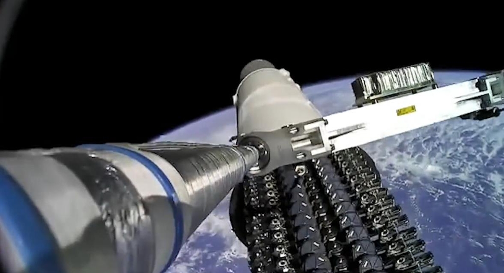 \"スペースX、2世代スターリンク衛星配備…通信容量4倍に