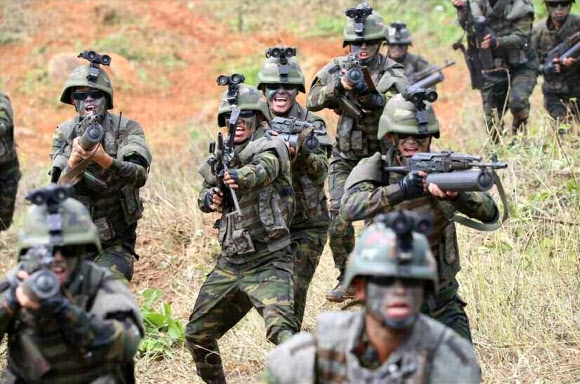 白翎島占領訓練を行う北朝鮮特殊部隊…特殊部隊の軍服が国軍と酷似 | ソウル新聞