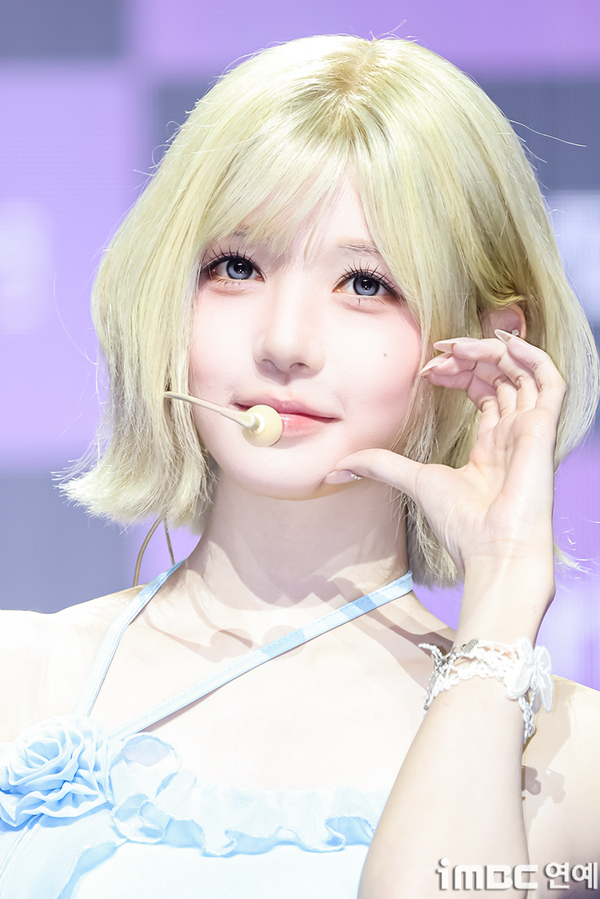 \"\"