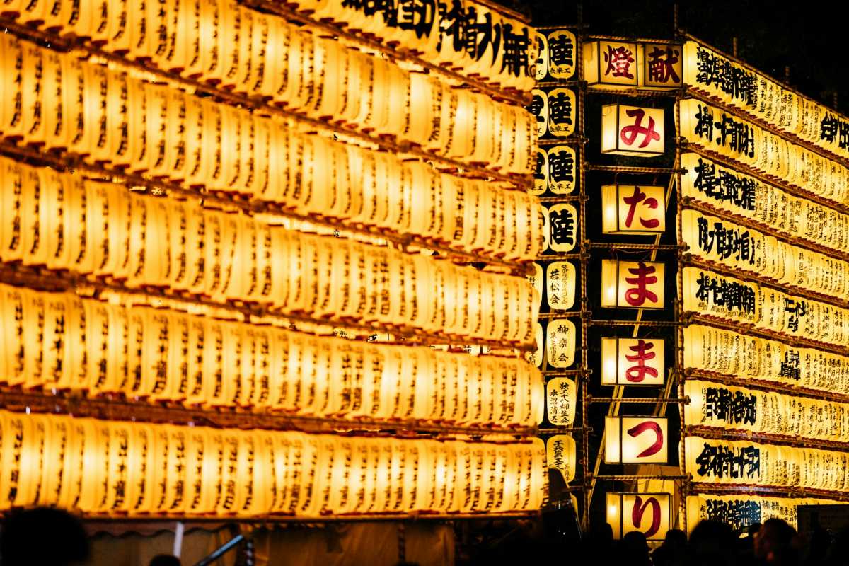 日本の夏祭りの特徴