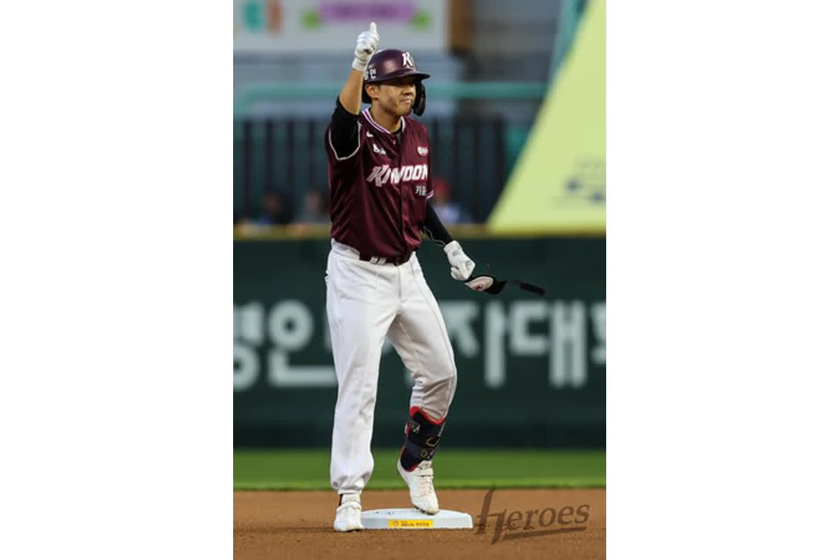 キウム、延長戦で勝利！スキューズバントの妙技