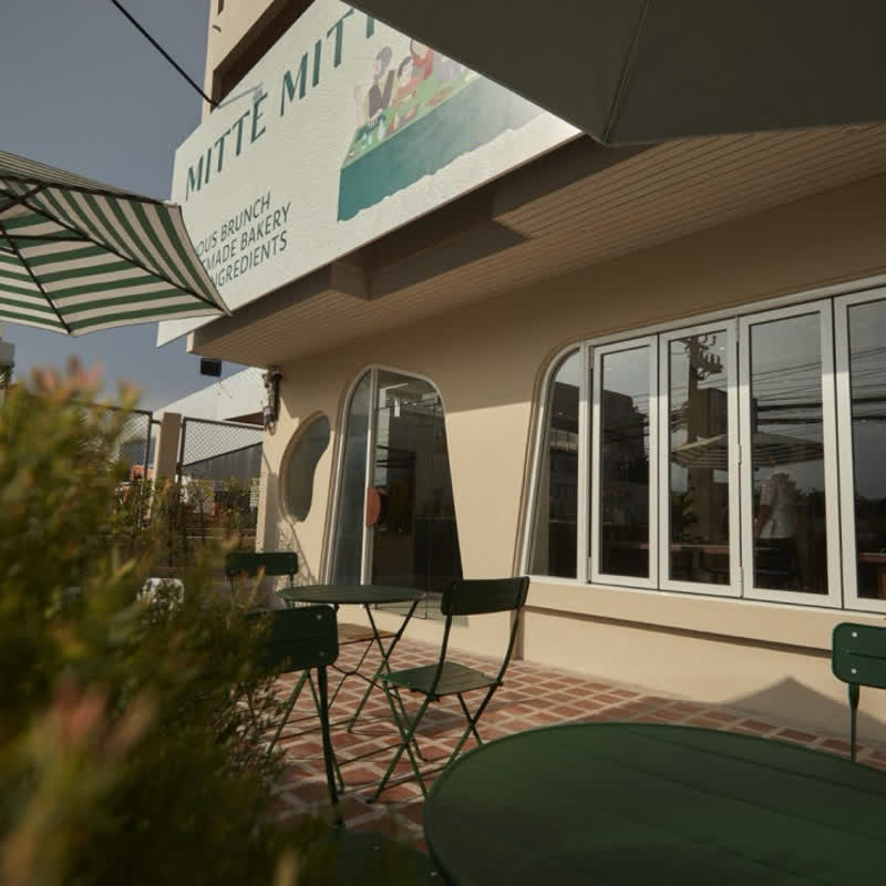 Top 4 Brunch Cafes in Hua Hin: Where to Enjoy Delicious Breakfast by the Beach