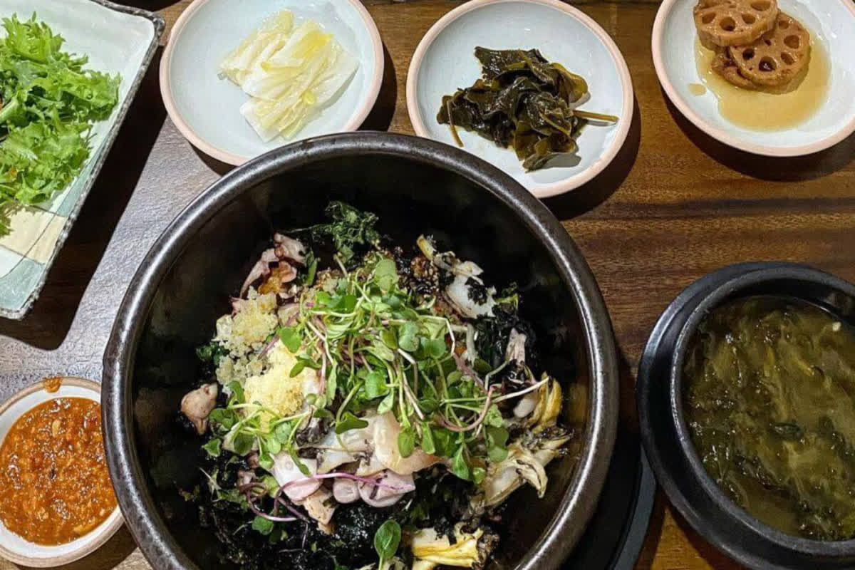 From Blue House Chefs to 90-Year Traditions: 5 Iconic Bibimbap Spots
