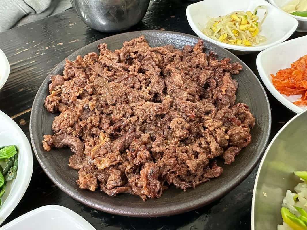 4 Generations of Tradition: 5 Best Charcoal-Grilled Bulgogi Spots in Korea