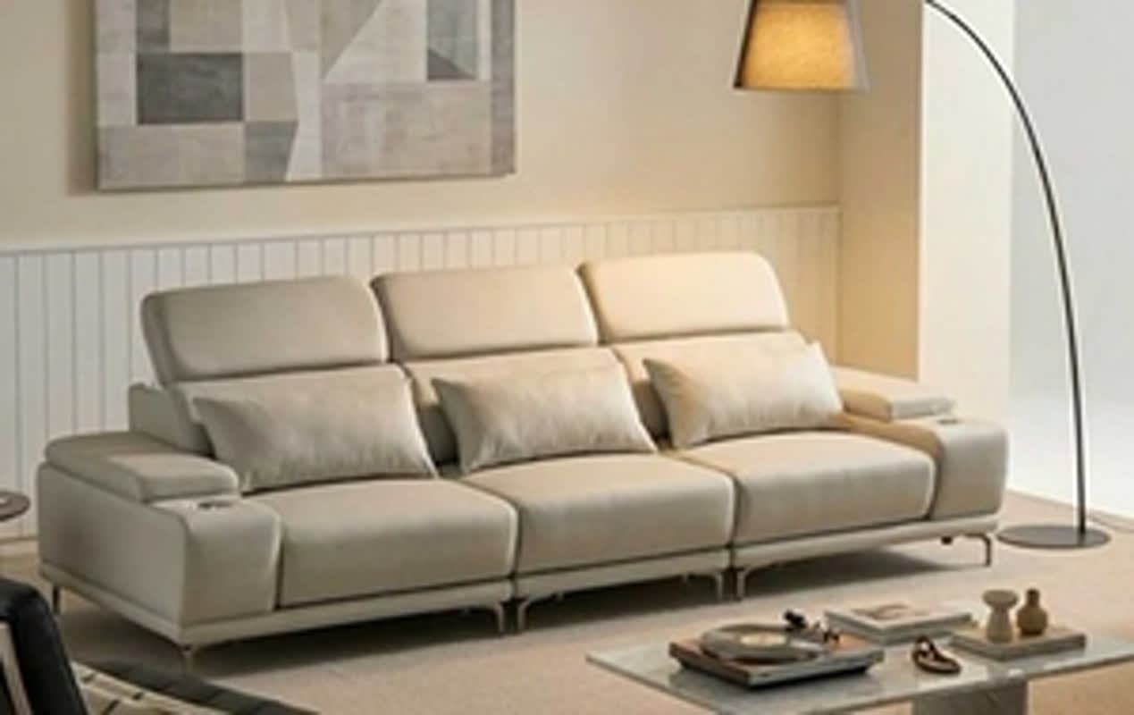 Forget Wheels: This ‘Hovering’ Motion Sofa Is Changing the Living Room