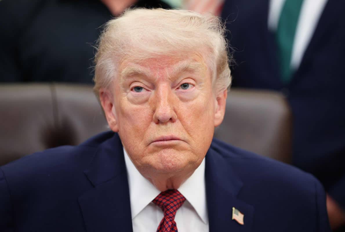 トランプ氏、イランのホルムズ再封鎖でも「対話は順調」