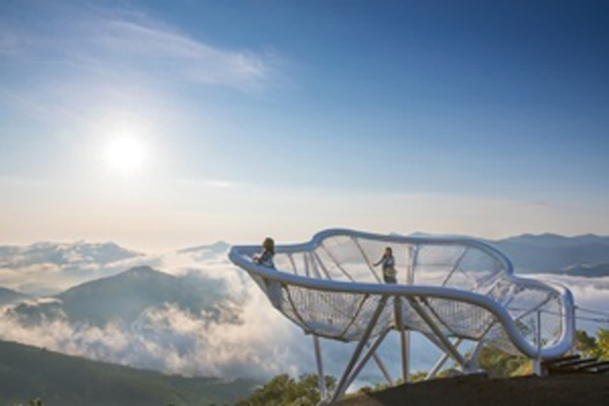 Wake Up Above the Clouds: Japan’s Unkai Terrace Reopens May 2026