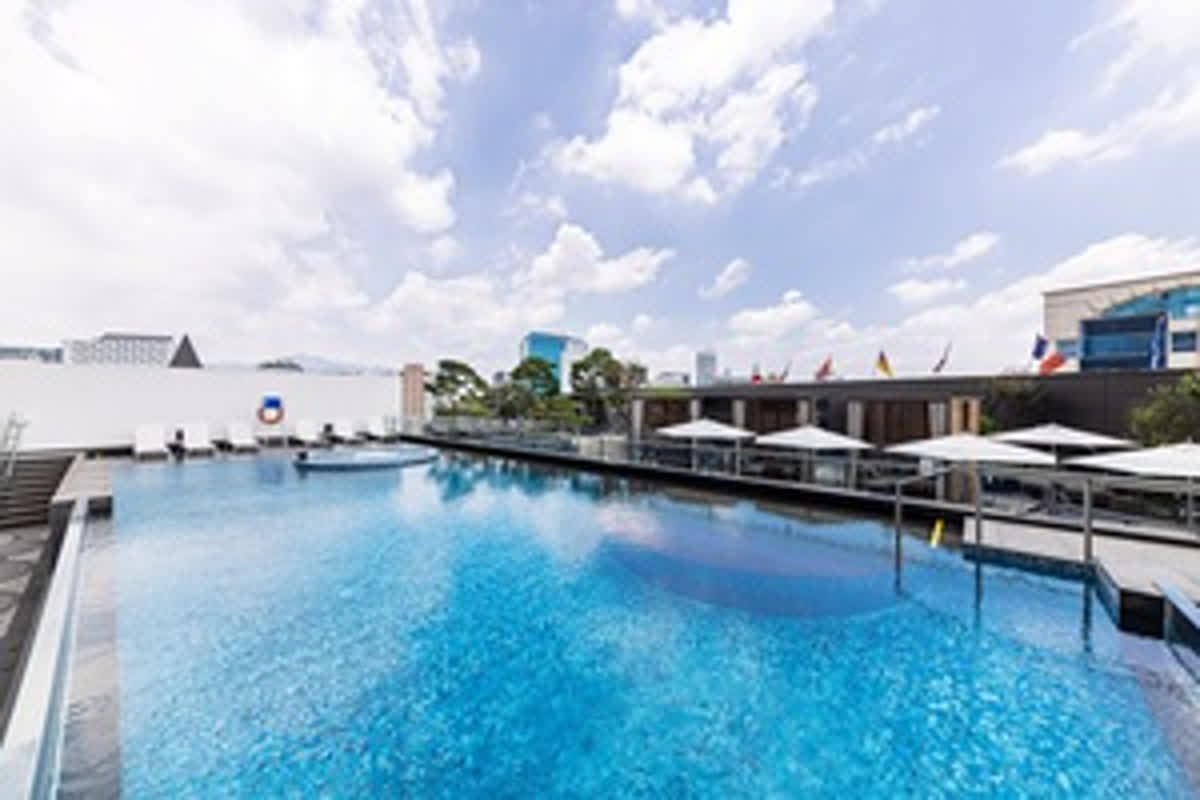 都市で楽しむ！早めの夏休みプラン