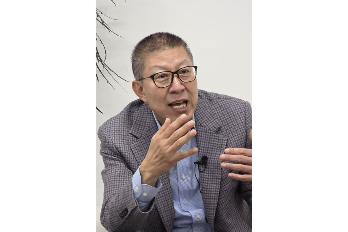 ボロボロの保守派、統合の道はあるのか？