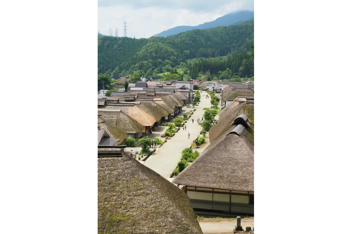 都会の喧騒を忘れる日本の秘境へ――白川郷や伊根の舟屋など、心癒す旅先5選