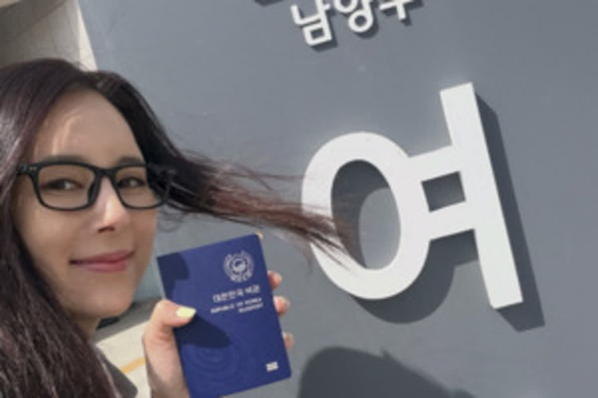 エバ、ついに韓国国籍取得！感動の瞬間