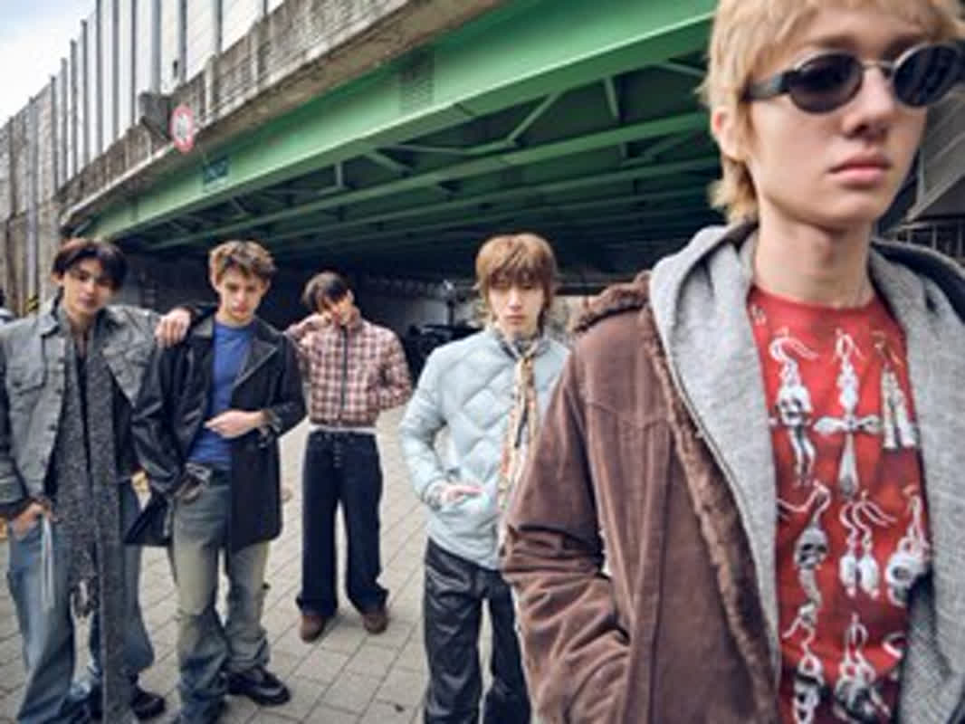 コルティスの新曲『REDRED』が世界を席巻！