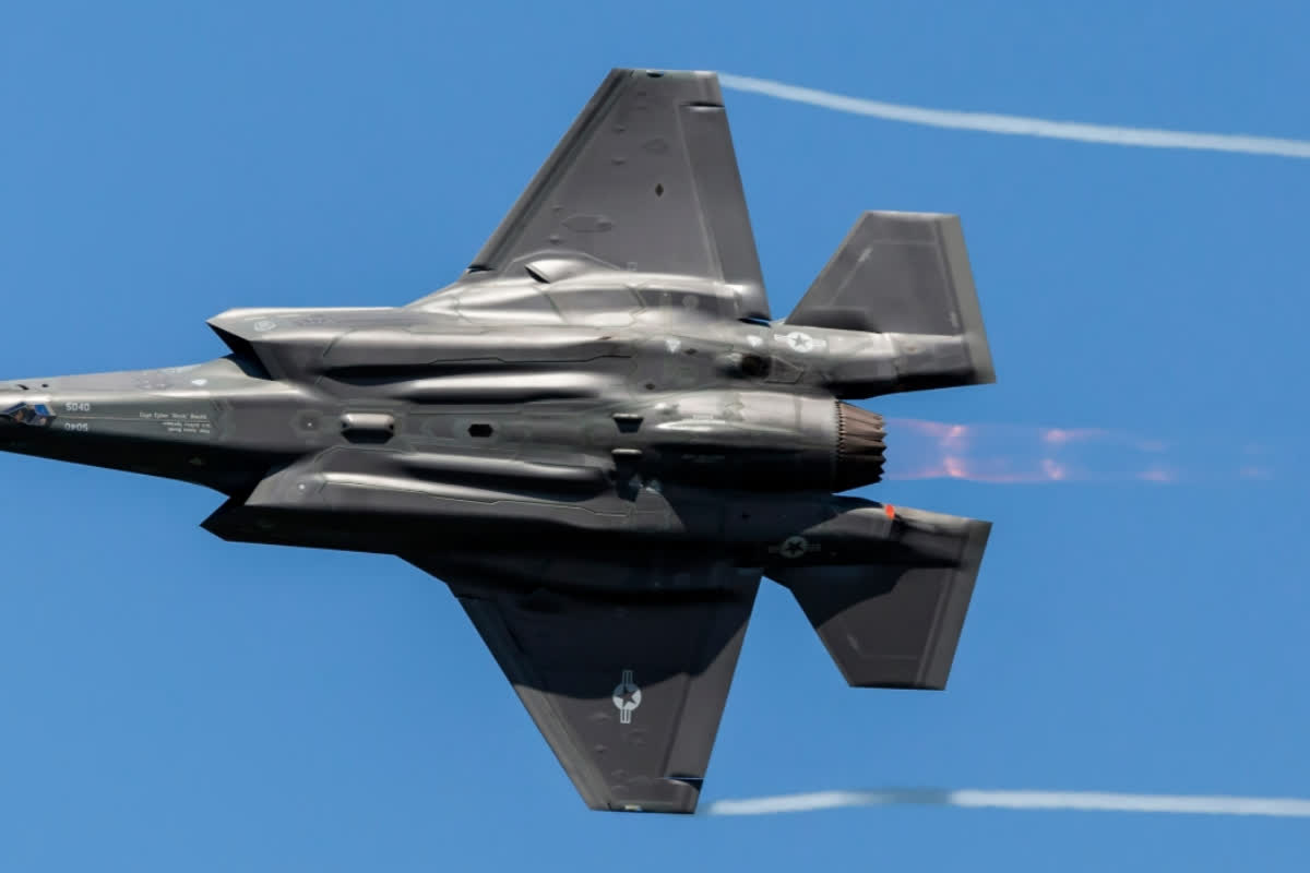 F-35が初の戦闘損傷か？イラン上空での緊急着陸――ステルスの脆弱性を突く「熱探知」の脅威