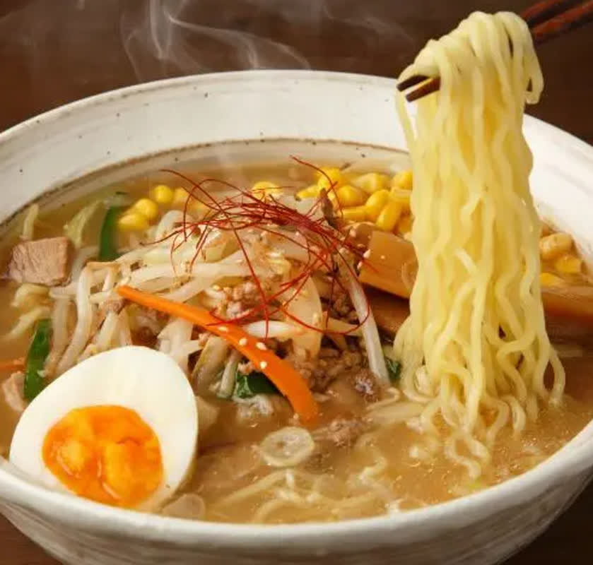 Stop Reaching for Ramen: 4 Healthy Late-Night Snacks to Eat Instead