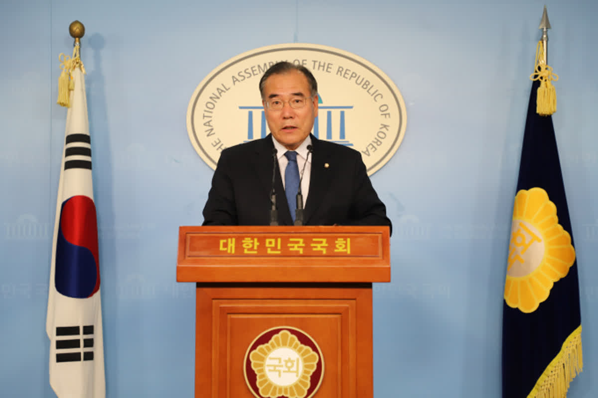 韓国スタバに契約解除を求める声――民主主義を侮辱したとされる「タンクデイ」論争の真相