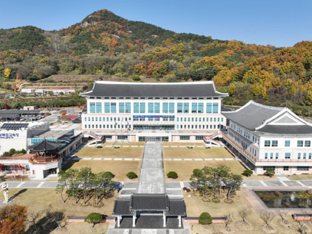 South Korea School Uniform Scandal: Why Is the Bidding Data Secret?