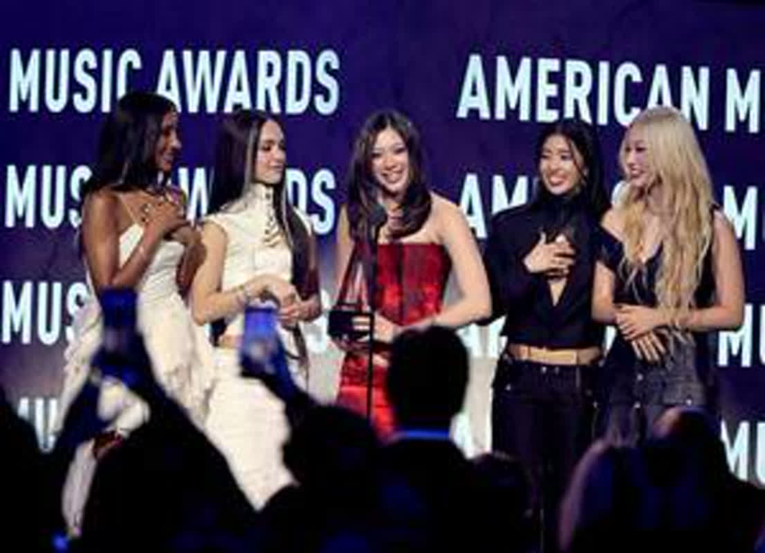Cats’ Eye Wins AMA New Artist Award: A Major Milestone for HYBE’s Global Vision